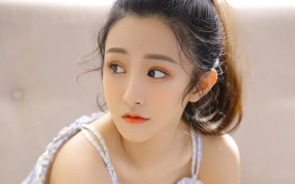 阿拉尔和上海私人伴游一起探访体验上海里弄