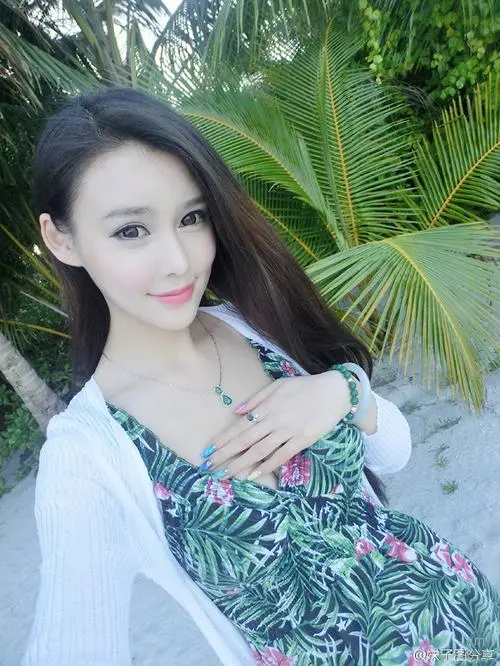 阿拉尔柳州伴游张莉
