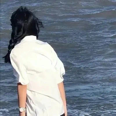 阿拉尔伴游女生武映颖的资料